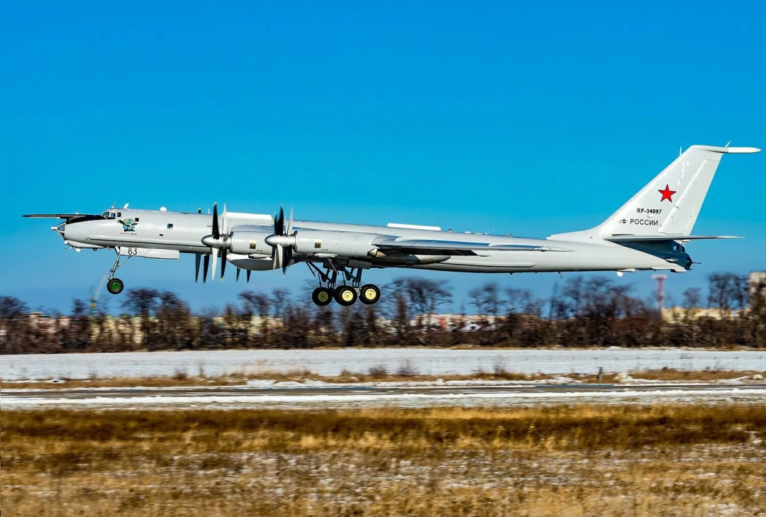 流水的"僚机",铁打的图-142反潜巡逻机