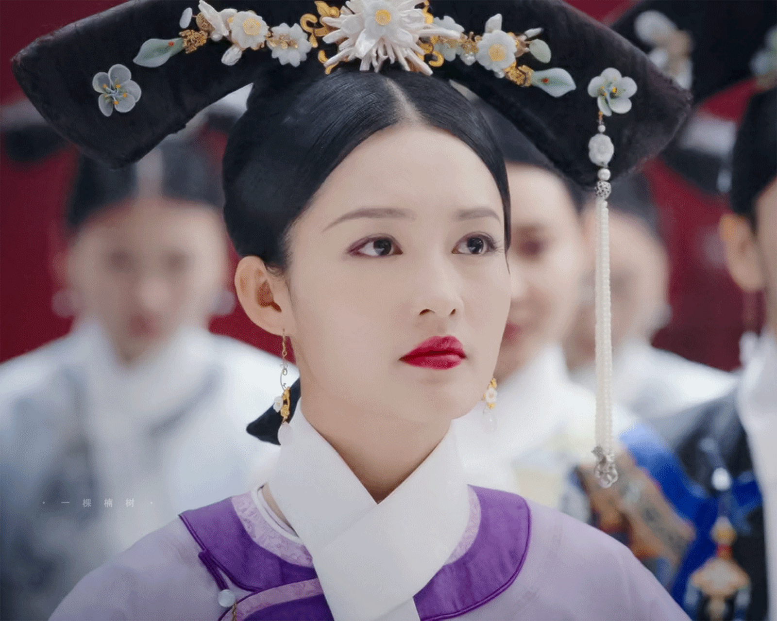 李沁在《如懿传》中饰演的寒香见,让整个紫禁城所有的寡淡和重复都