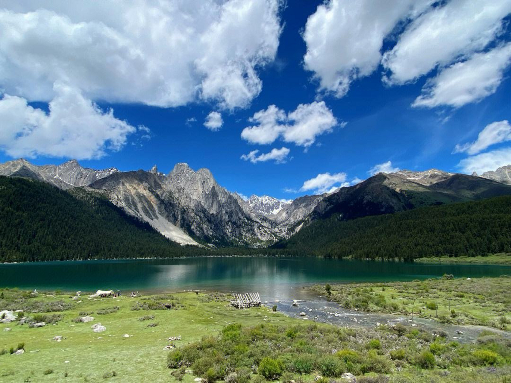 寒假旅游好去处#措普沟:是位于四川省甘孜藏族自治州巴塘县的一个