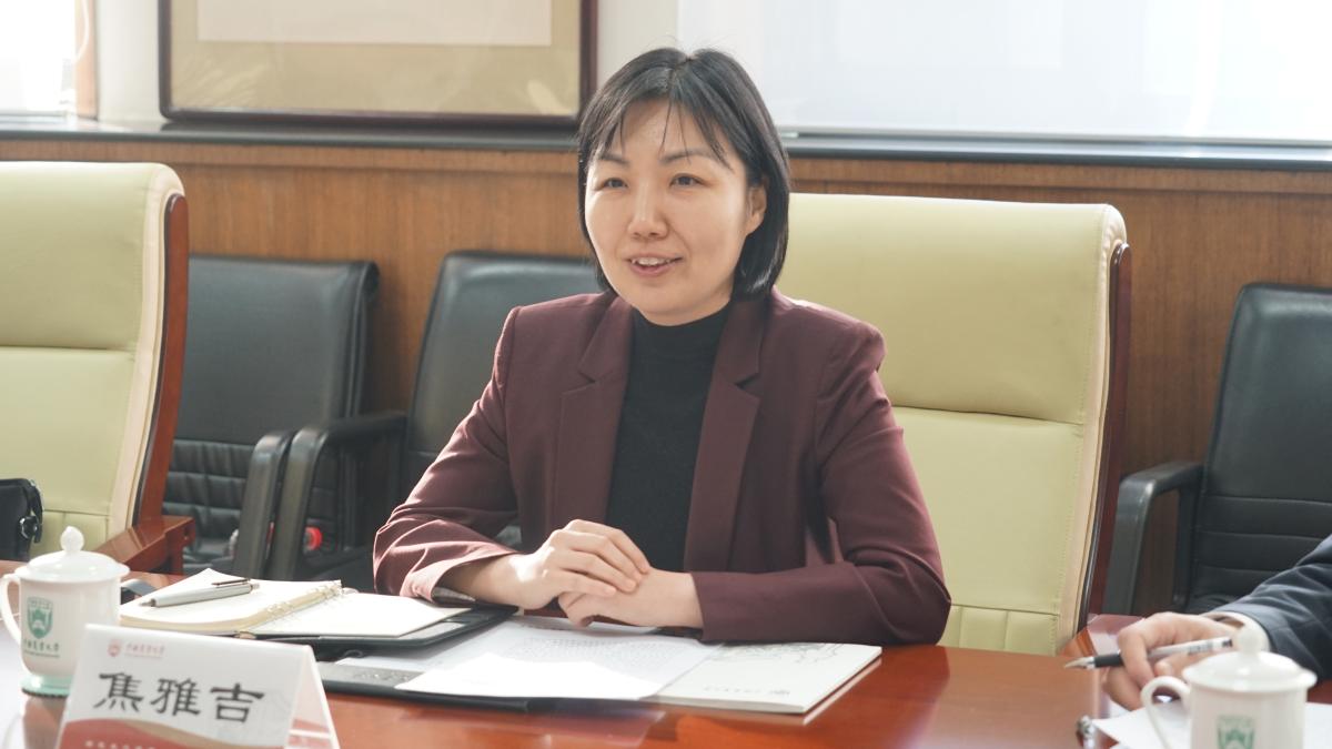 校长孙其信会见了河北省邯郸市鸡泽县县长焦雅吉一行