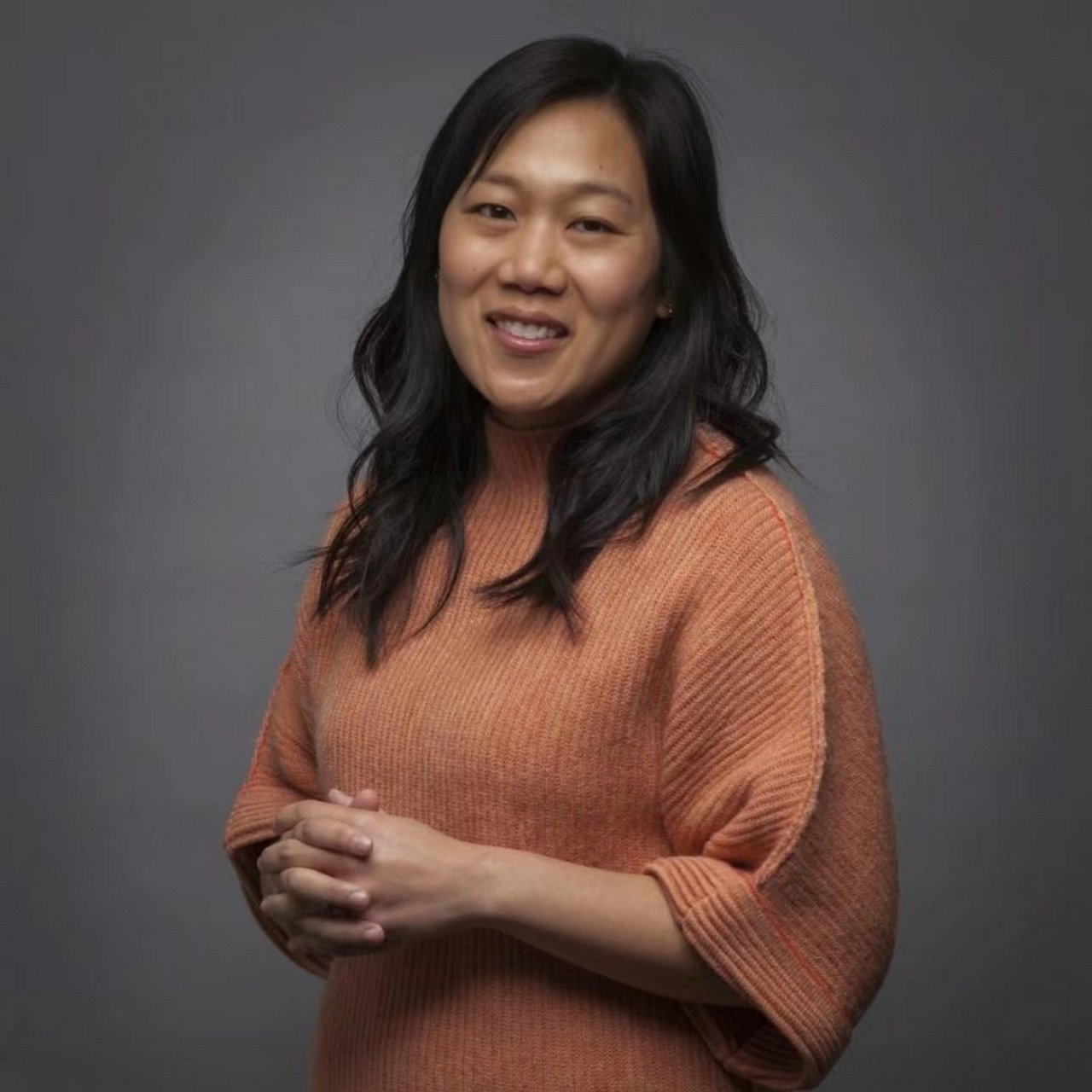 扎克伯格 背后的女人—华裔学霸才女陈慧娴 女性有捧场纹事业婚姻都不