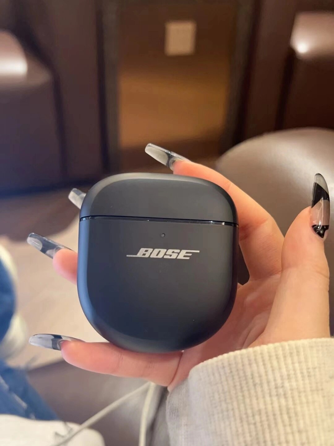 bose qc消噪蓝牙耳机  bose qc消噪蓝牙耳机是一款功能强大的无线耳机