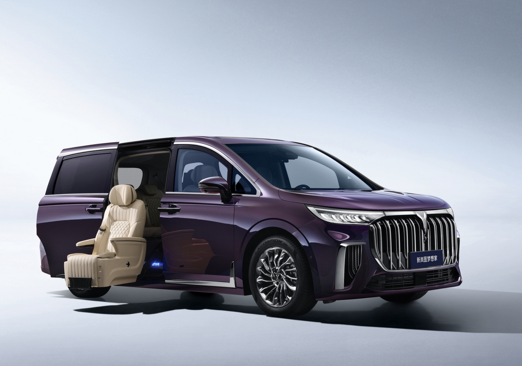 岚图汽车持续进行ota升级,提升旗下suv车型岚图梦想家和岚图free的