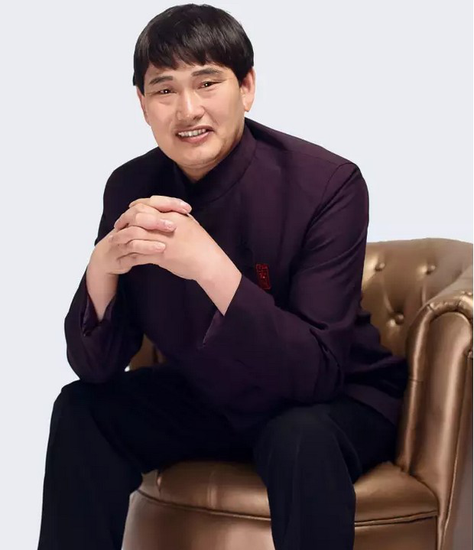 大衣哥商演最尴尬的一次,最后用自己的经验化解,观众也为他点赞