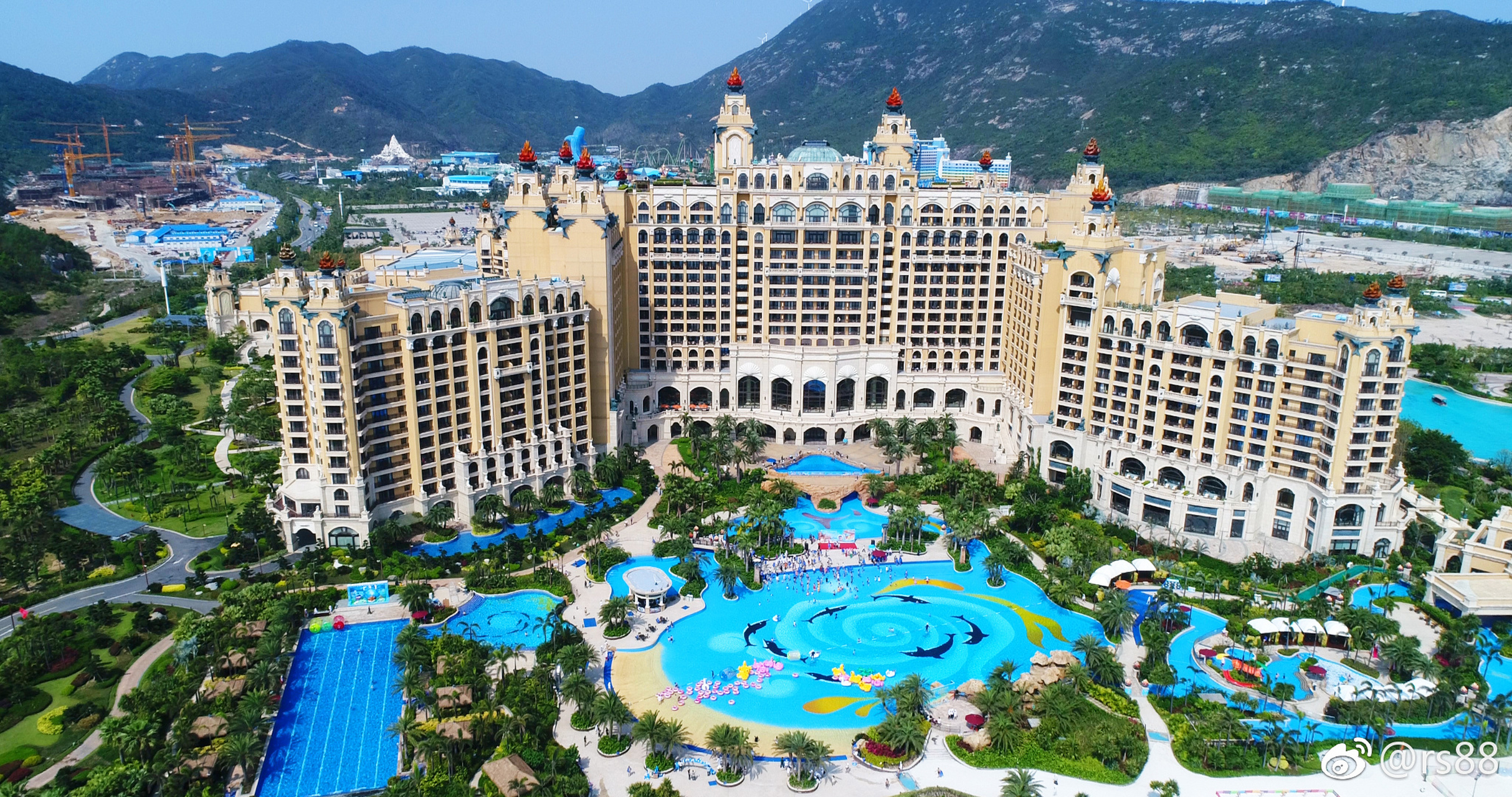 珠海长隆横琴湾酒店,一座集滨海度假,亲子游乐,商务会议的海洋生态