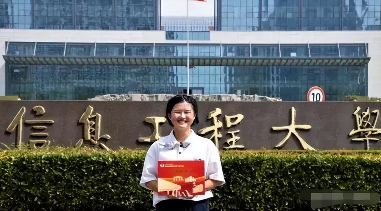 回顾:军人因救人牺牲,妻女相继传承英雄遗志,如今过得怎样?