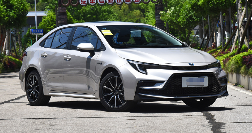 "最省油"的日系车,1.6l 5.1l油耗 一公里仅3毛,17万降至6万多