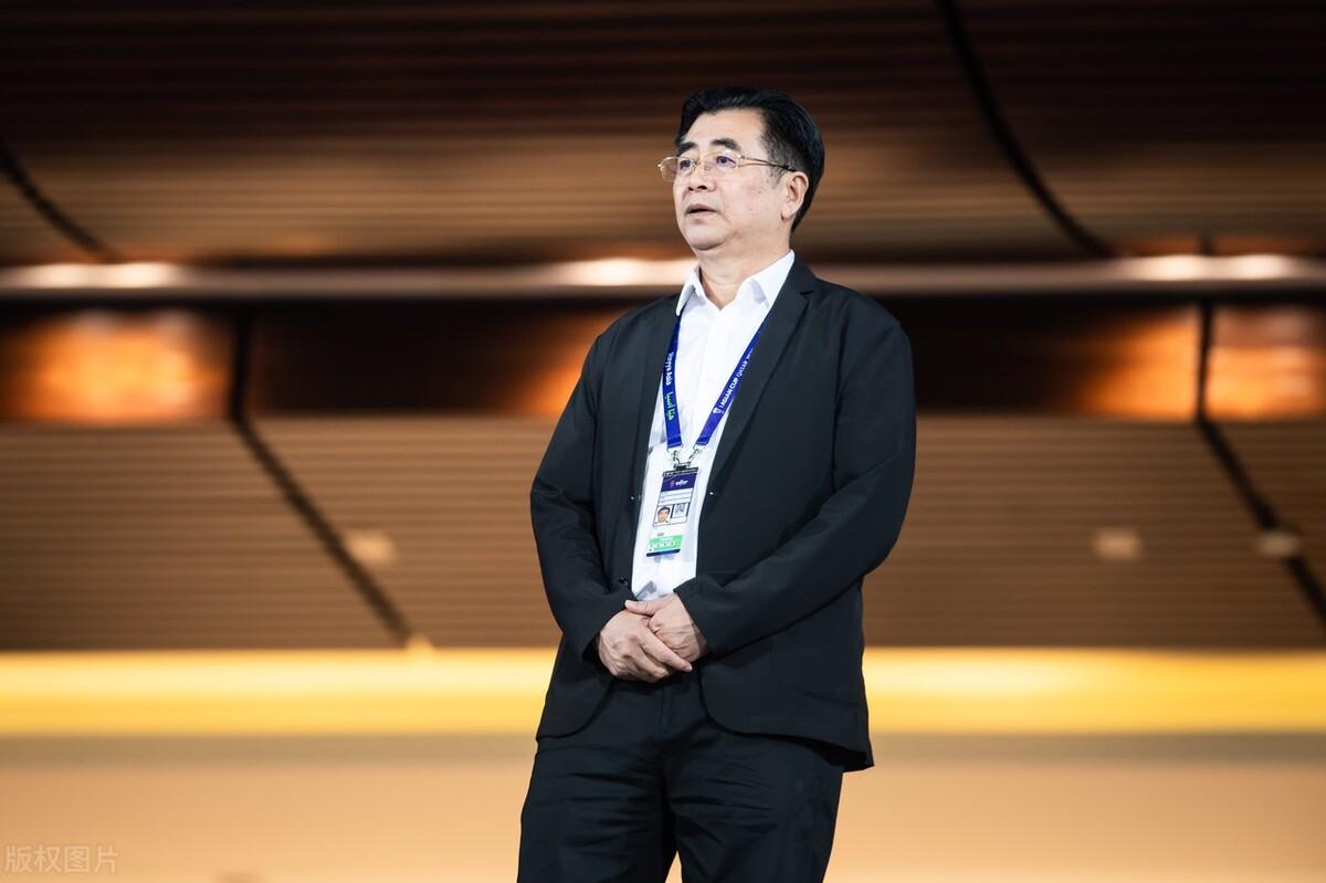 国足启动换帅程序!孙继海范志毅点评一针见血,高洪波有望三进宫