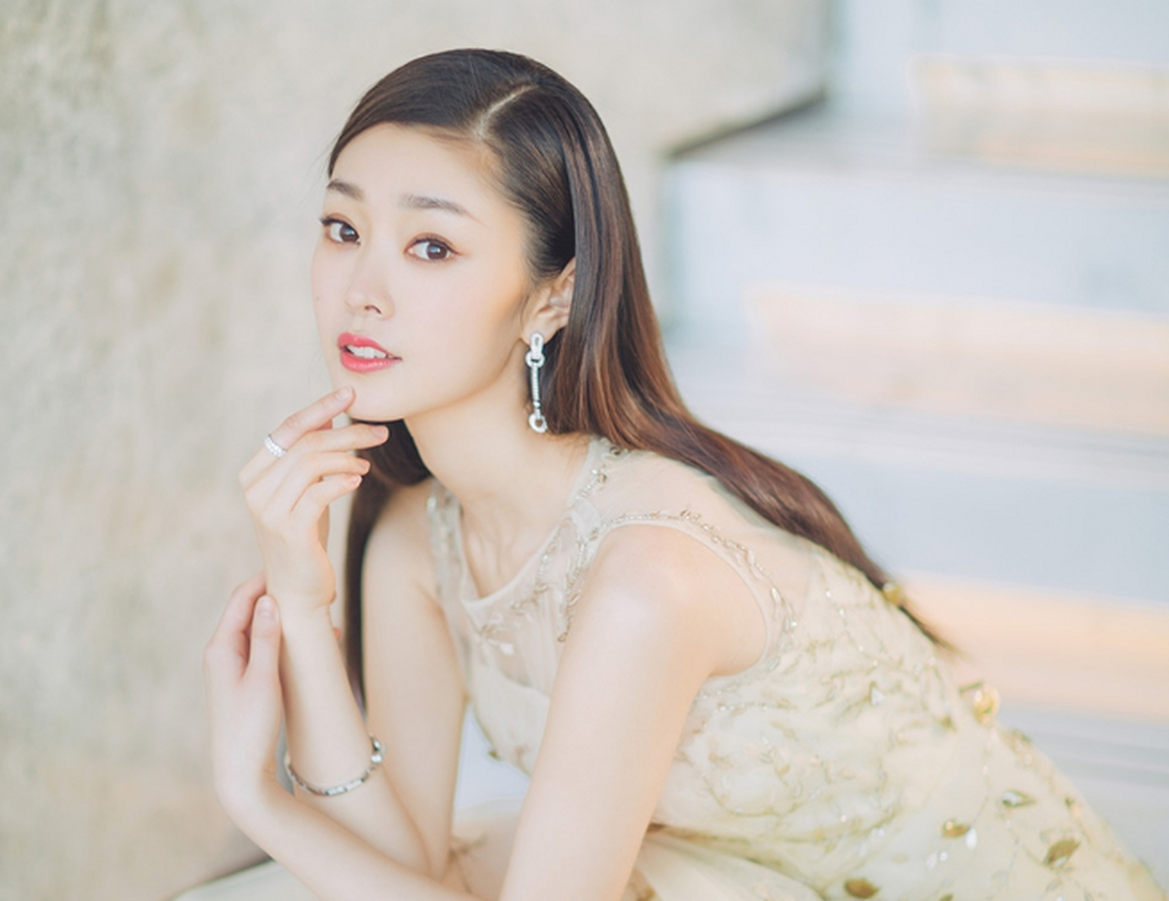 宋轶凭啥成为内娱最强嫂子?甜蜜爱情背后藏着哪些故事?