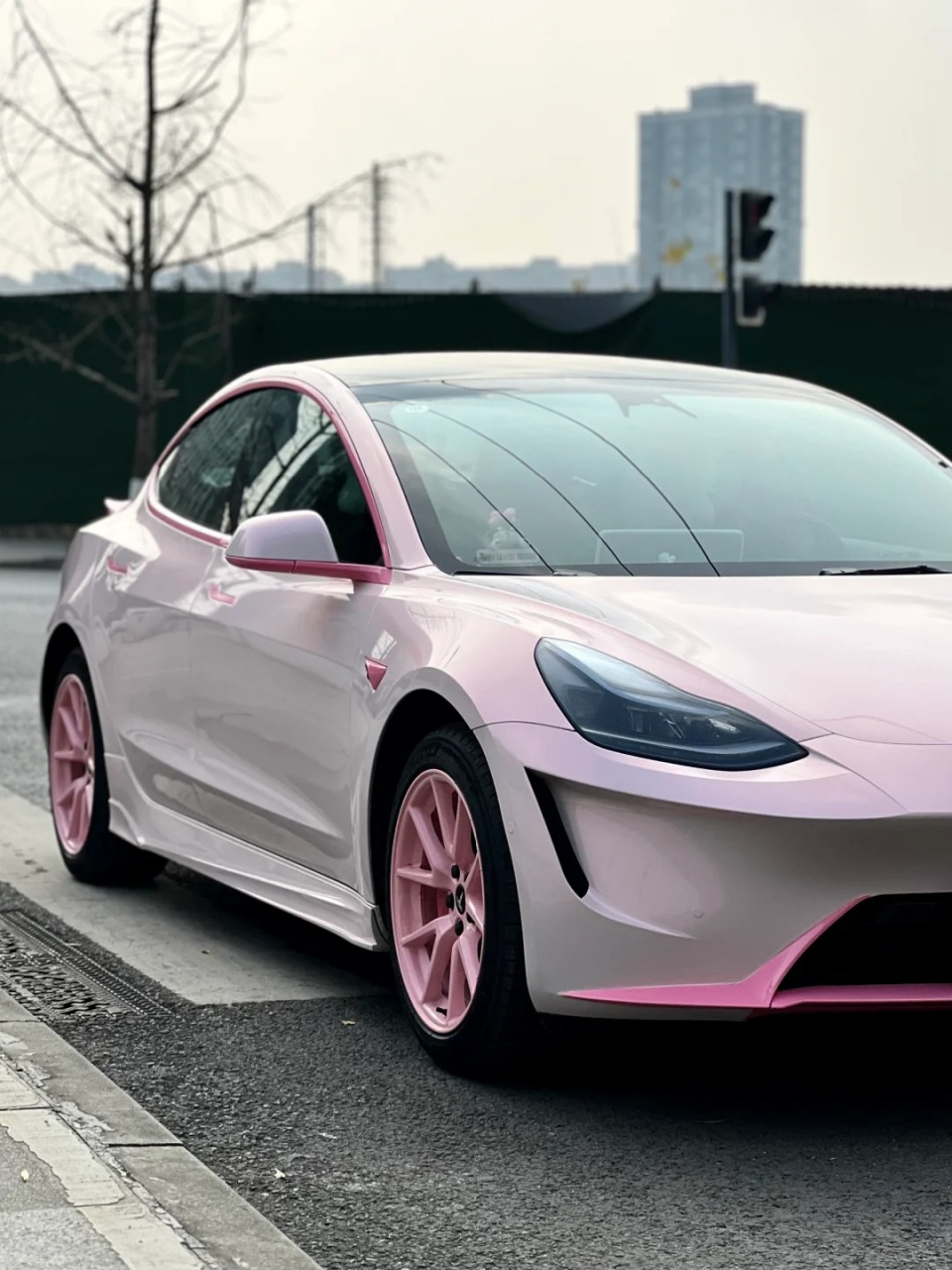 特斯拉model3,充满科技感的电动汽车 当我第一次看到它的时候,我就被