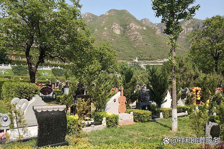 昌平公益性陵园的数量在整个北京中,也是比较多的,其中也不乏知名的