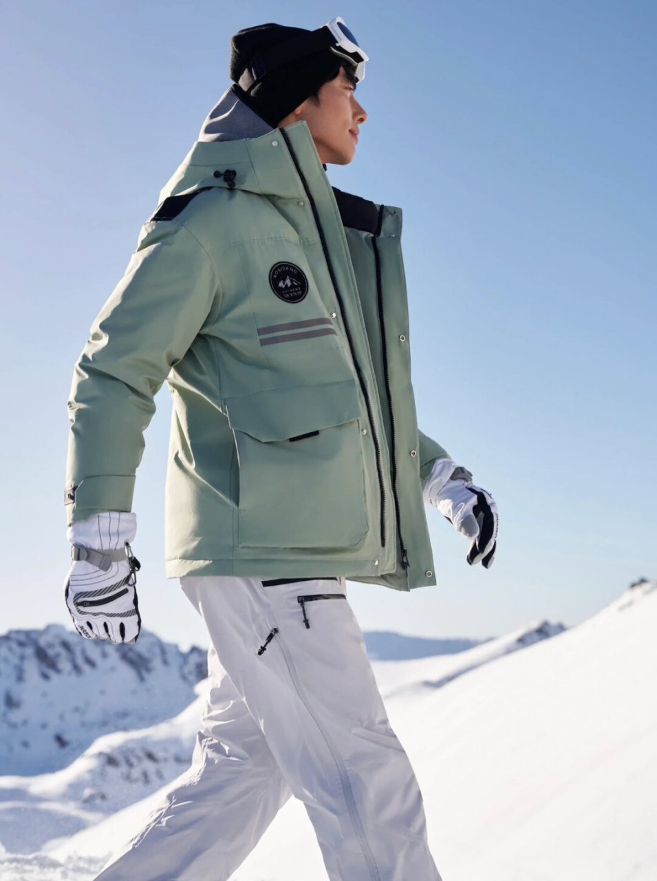 郑超超|波司登平面广告拍摄 拥抱自然  近日,知名模特郑超超为波司登