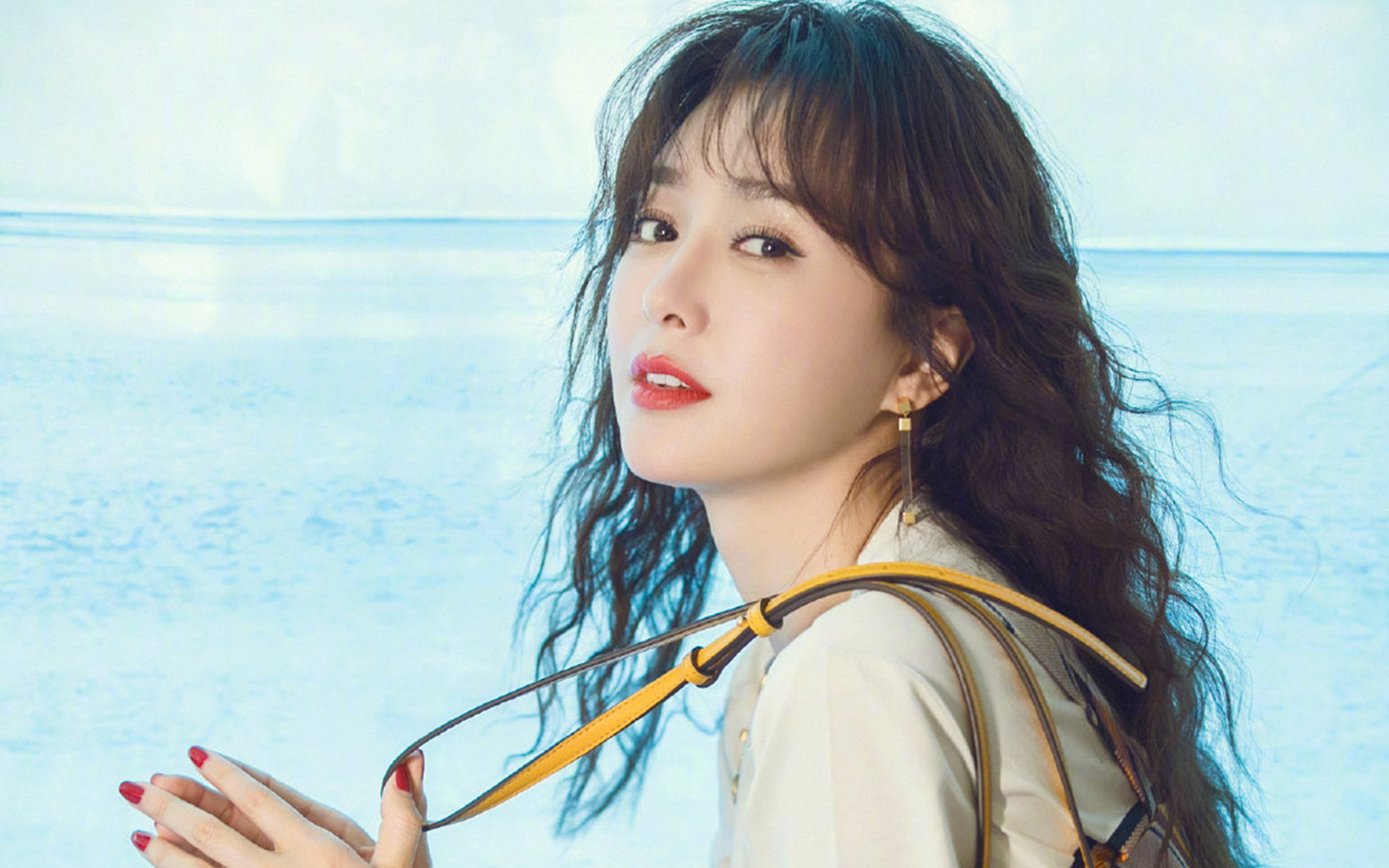 解冻性情# #人生感悟# 在纷繁复杂的世界里,生活