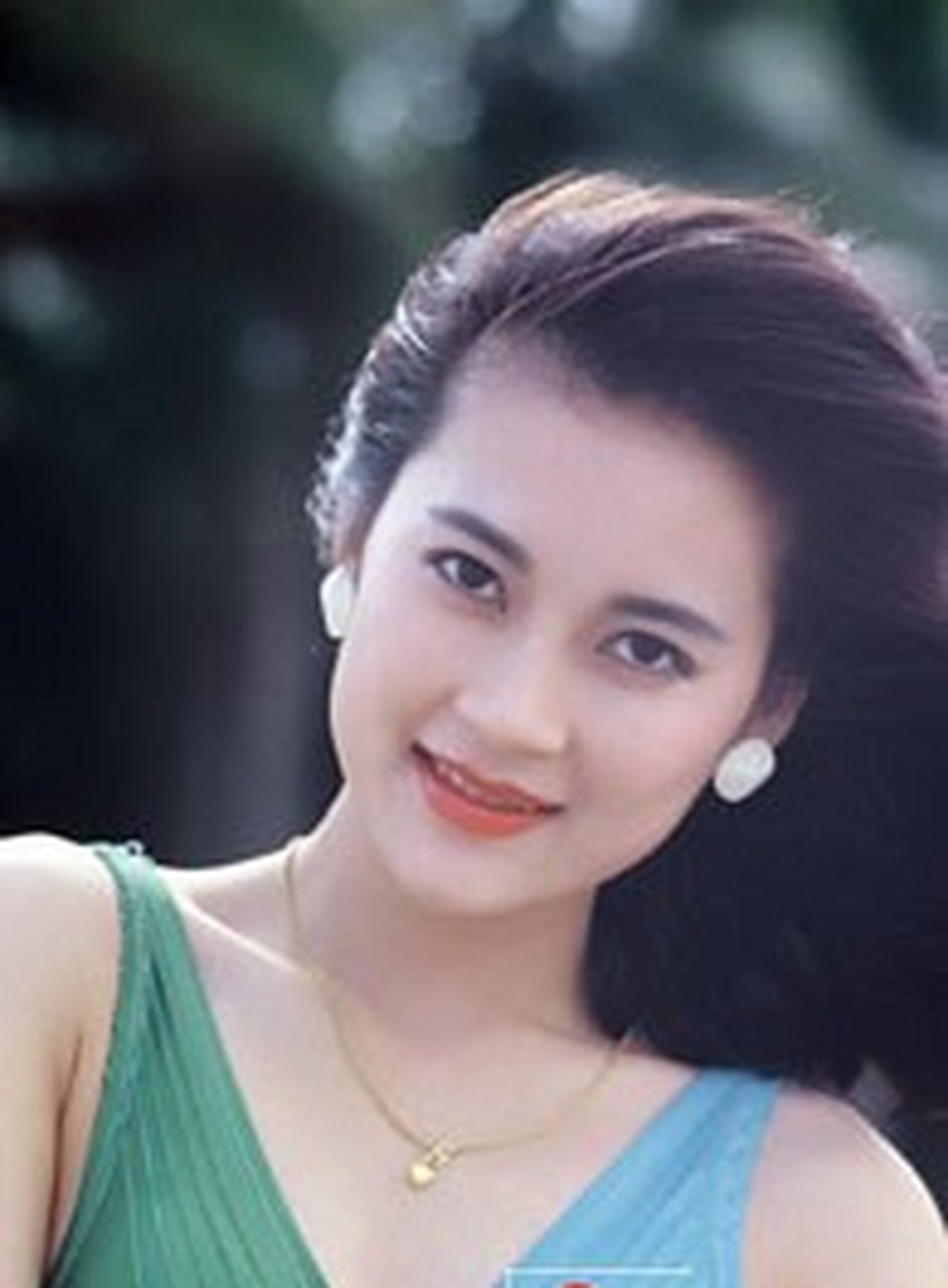 谭小燕演艺征程揭秘,从《南方的岸》到《便衣警察》一路闯关!