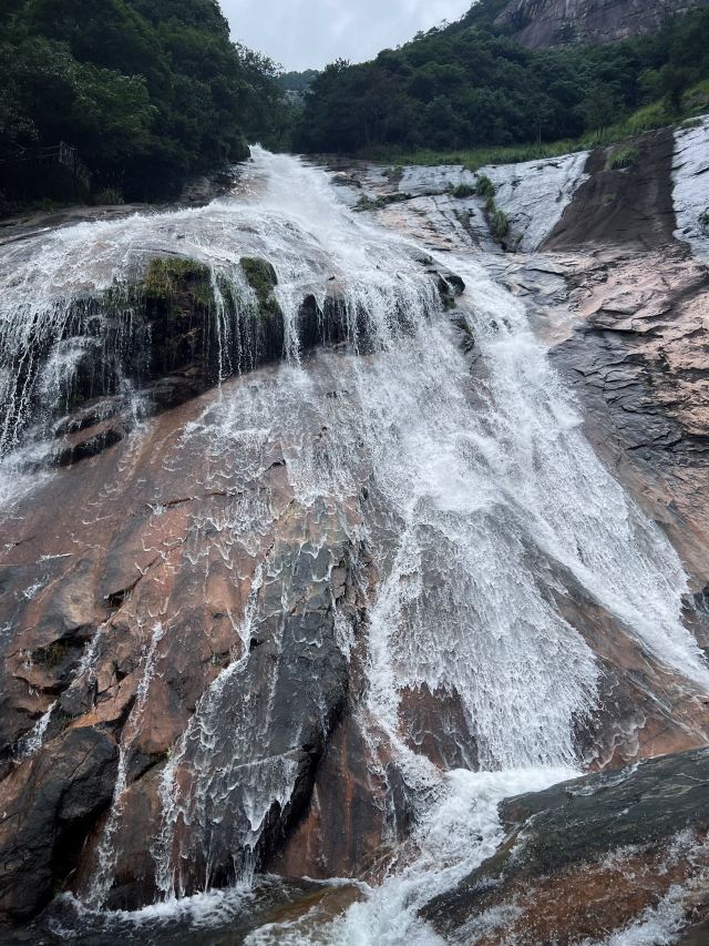 黄山九龙瀑风景区图片