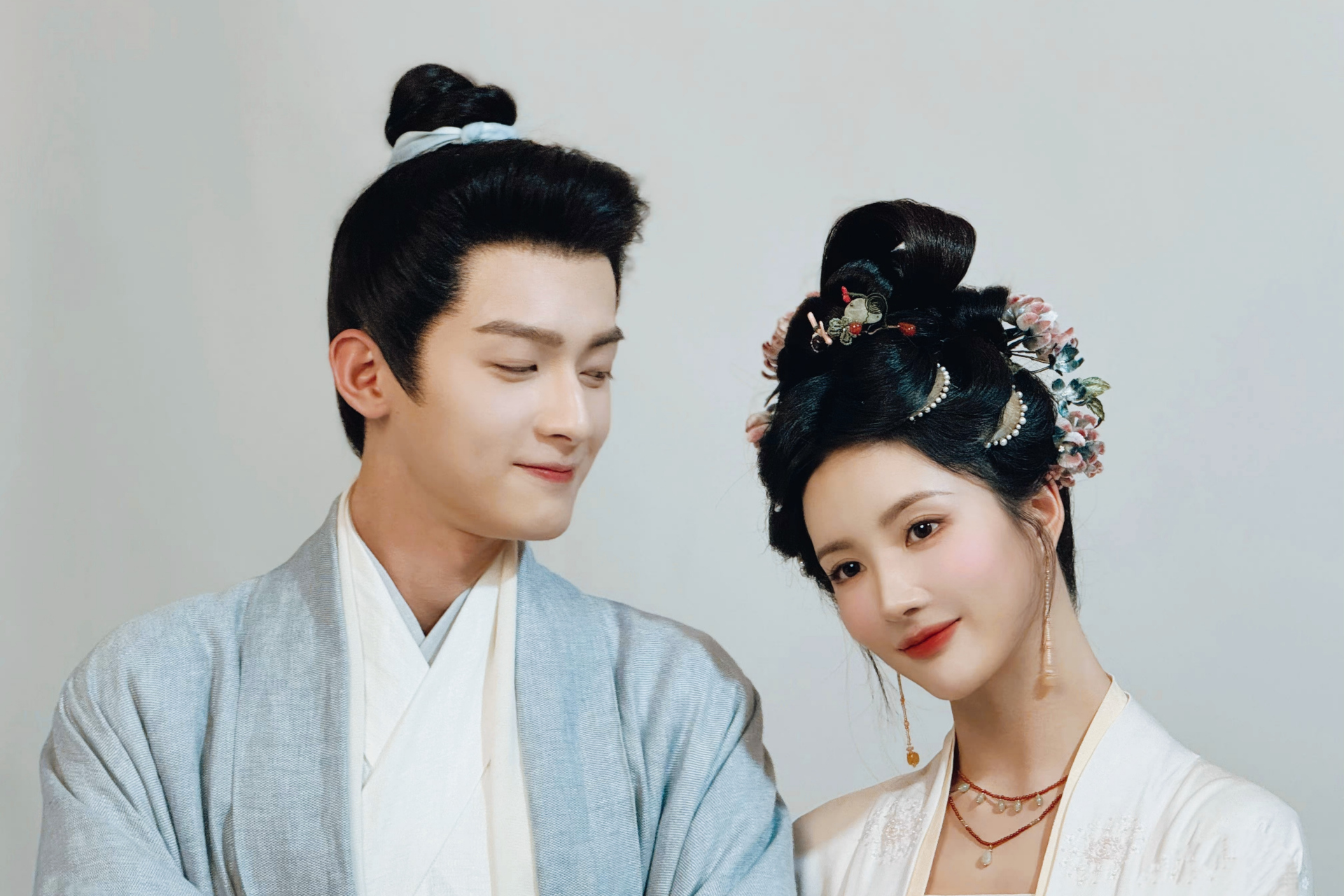 祝绪丹因为临开机辞演于正负责的古装剧《五福临门》女二而遭到于正