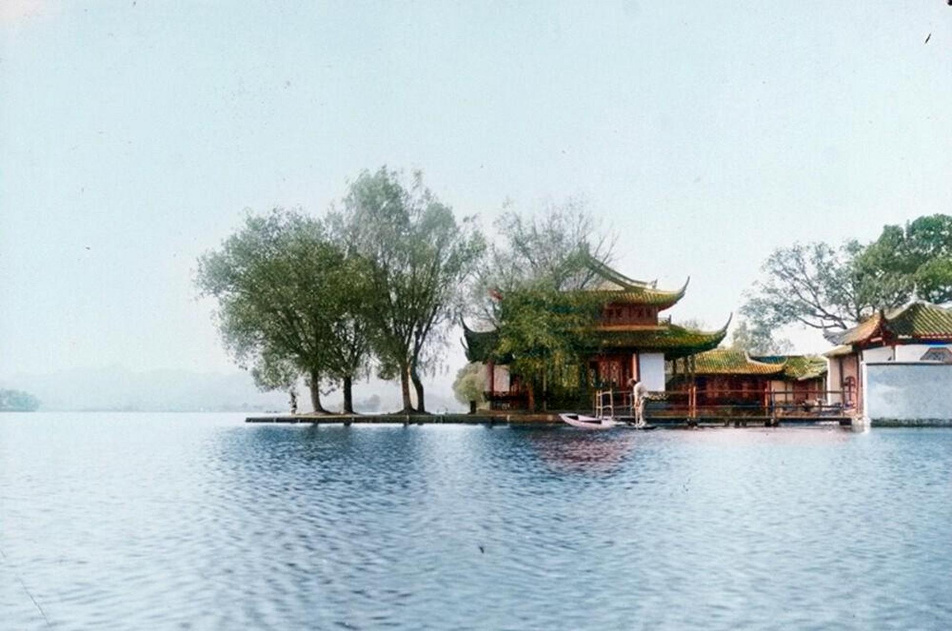杭州西湖十景之一平湖秋月百年前后