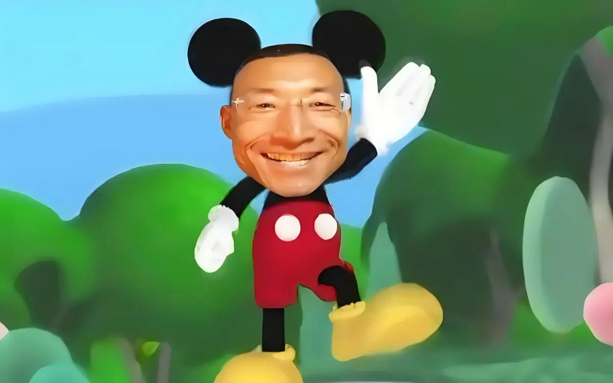 关注到"冬泳怪鸽",是因为这个人,太独特了.