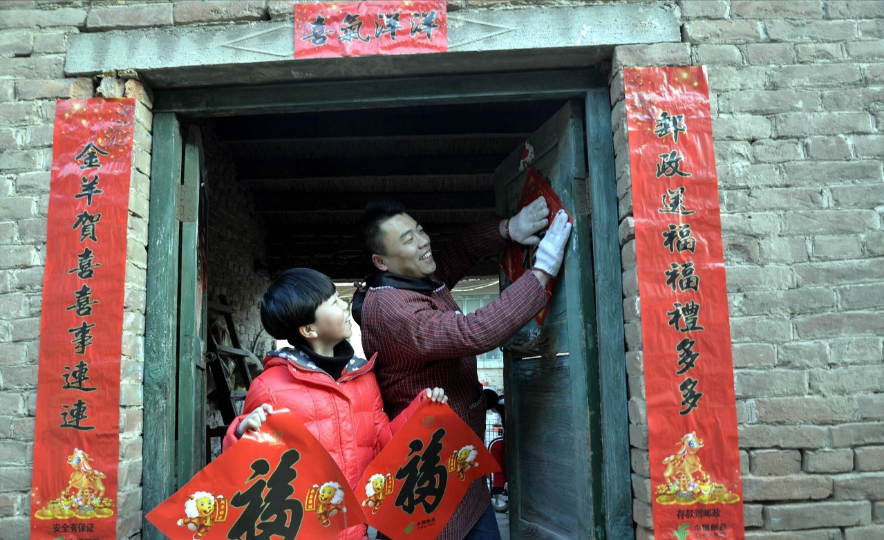 过年贴春联,其实是有讲究的,牢记"三不贴",小心贴错被笑话