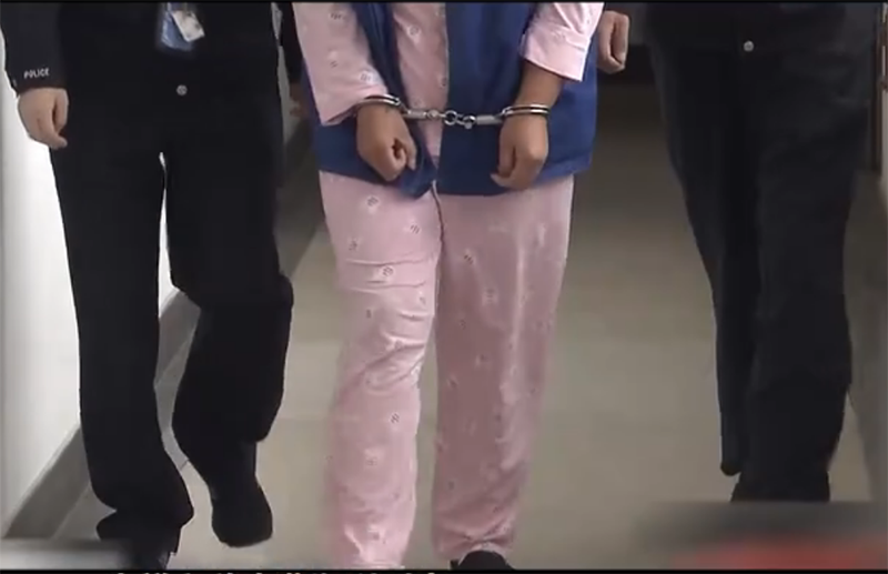 2018年,女子古宅挖出宝物,出10万占为己有,最后是个赝品