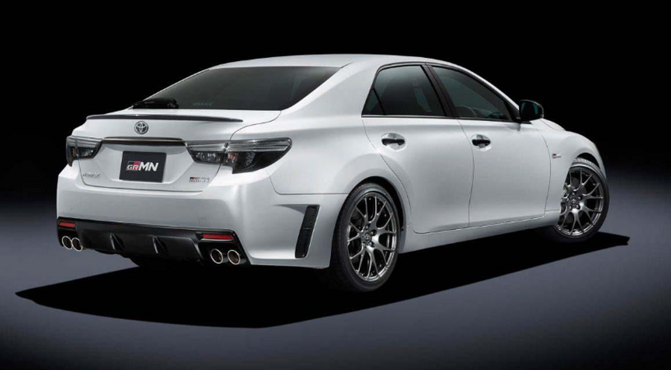 在全球suv市场饱和背景下,经典轿车toyota mark-x有望复兴.