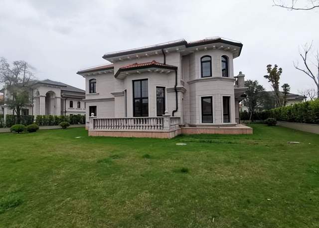 大豪山林别墅庭院设计落地时候身为业主如何保证施工质量?