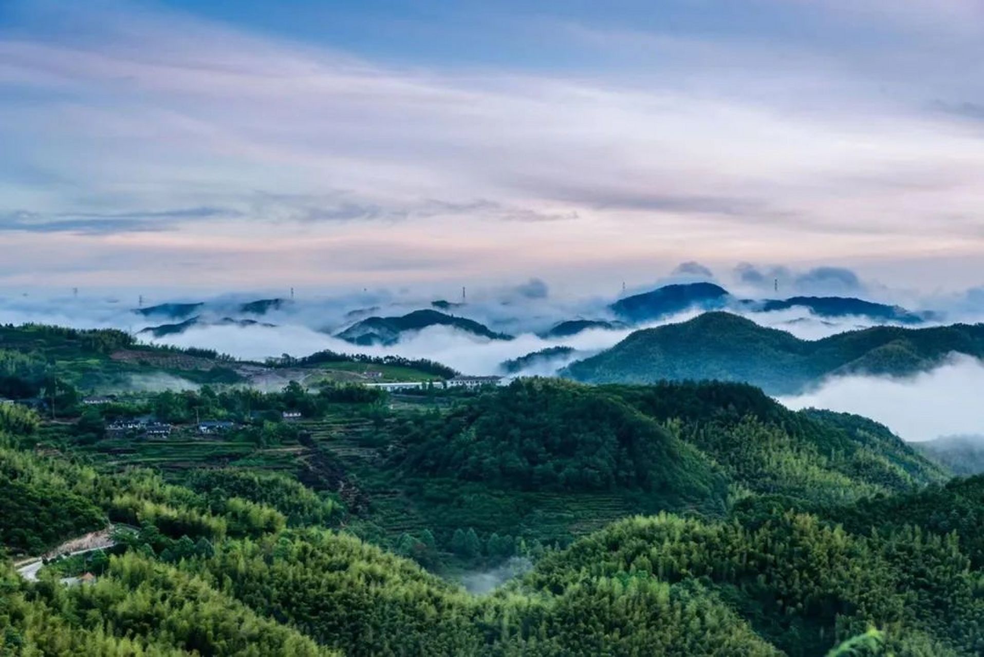 既有江南水乡的静谧,又在古色古香中透露着生活气息,余姚,总是低调