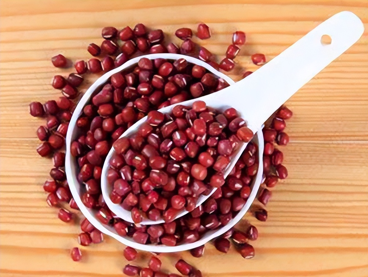 建议中老年人多吃这五种红色养心食物,养好心脏,身体更安康