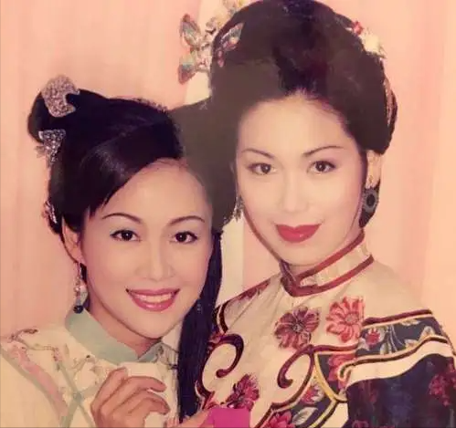 陈小春版鹿鼎记26年他的"老婆们"似乎销声匿迹她们现在过得如何
