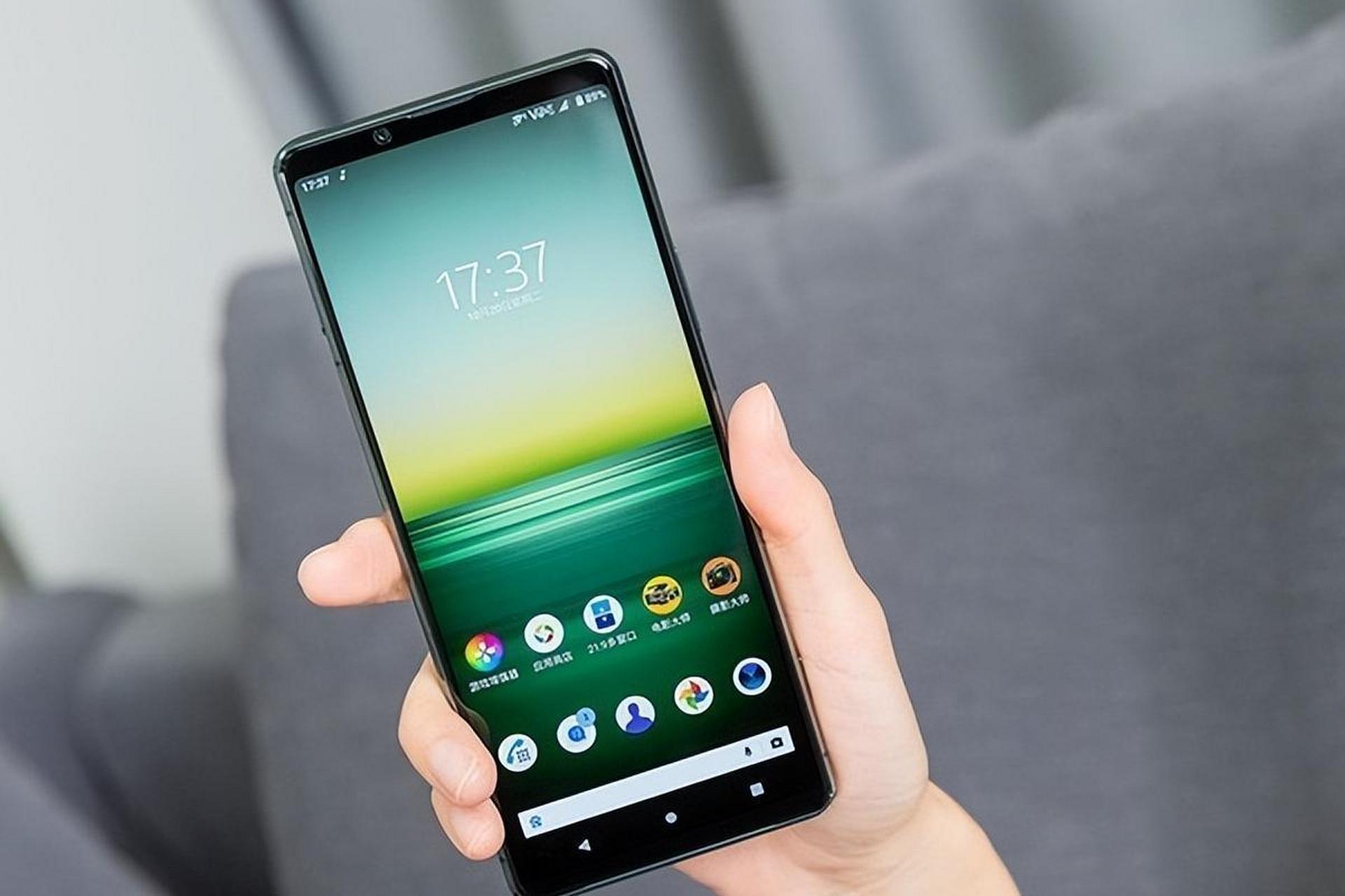 索尼xperia5iv,xperia1iii和xperia5iii三款手机均具有卓越性能,外观