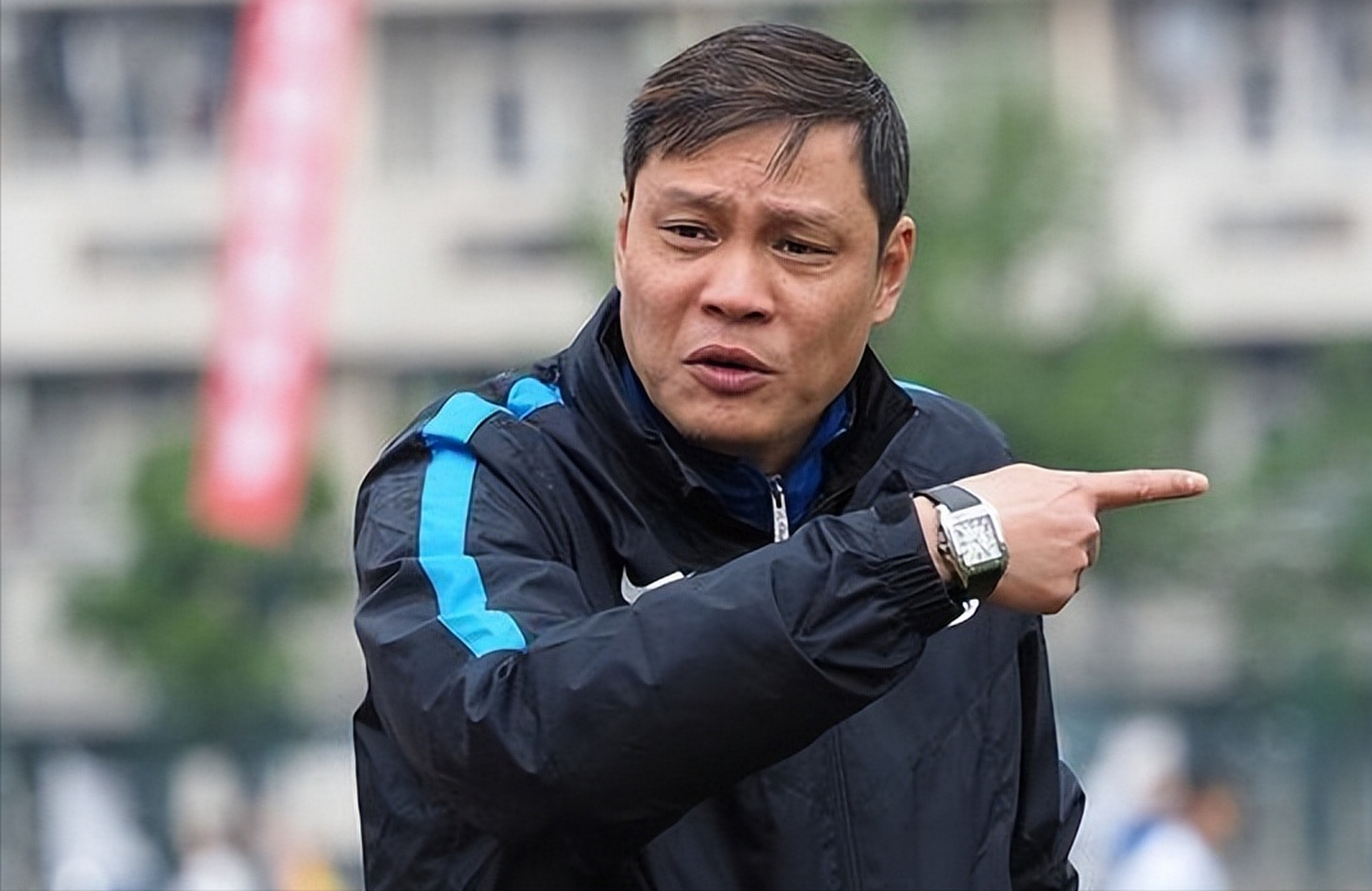 国足名宿范志毅对此发表了自己的看法,他认为球迷们期待看到的是一支