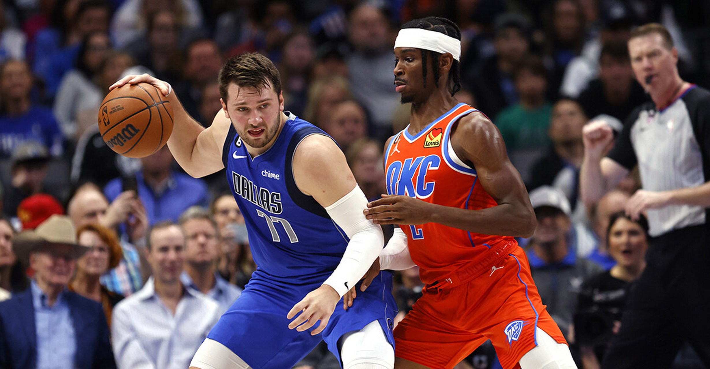 东契奇:24岁,控球后卫 ,身高2米,2018年首轮第3顺位.  赛季场均34.