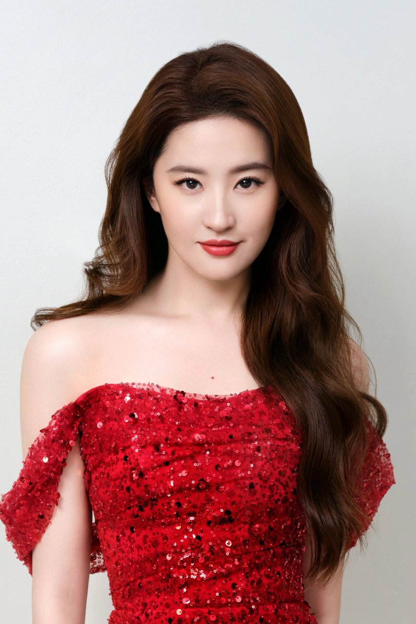 刘亦菲做身材管理 刘亦菲,这位华语影视女演员,开始认真对待身材管理