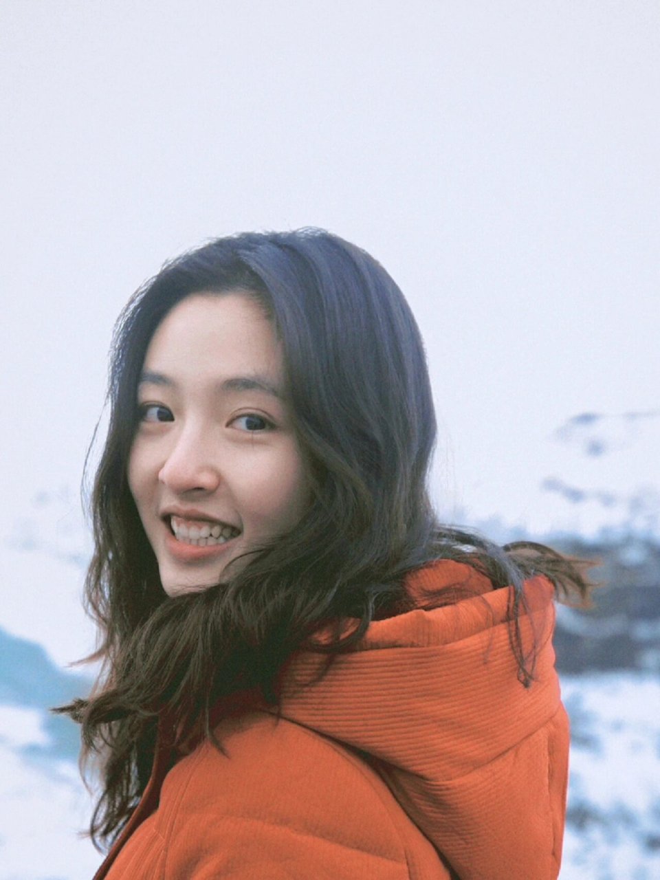 吴倩怎么不演戏 吴倩是一位备受关注的演员,尽管她没有退出娱乐圈,但