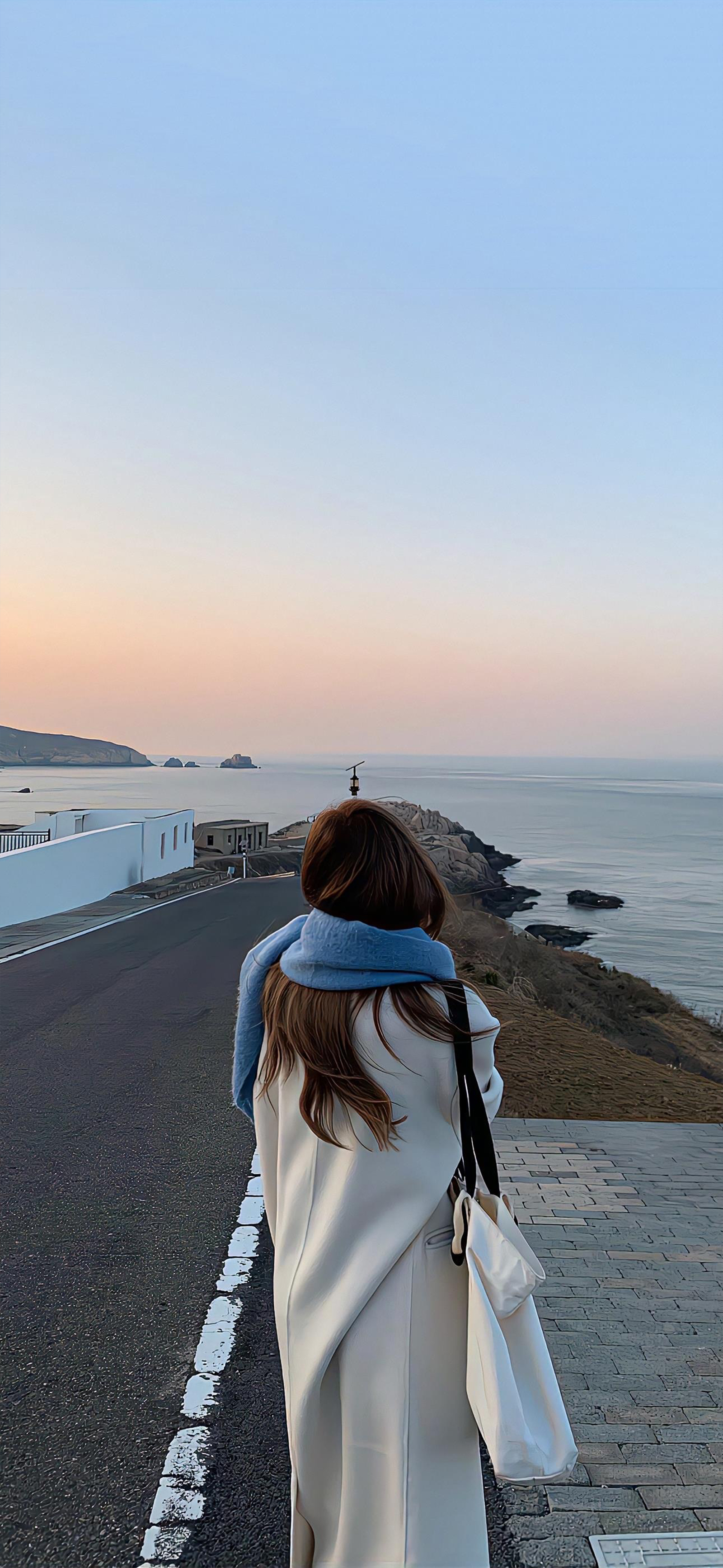 不露脸背影氛围感女生手机壁纸
