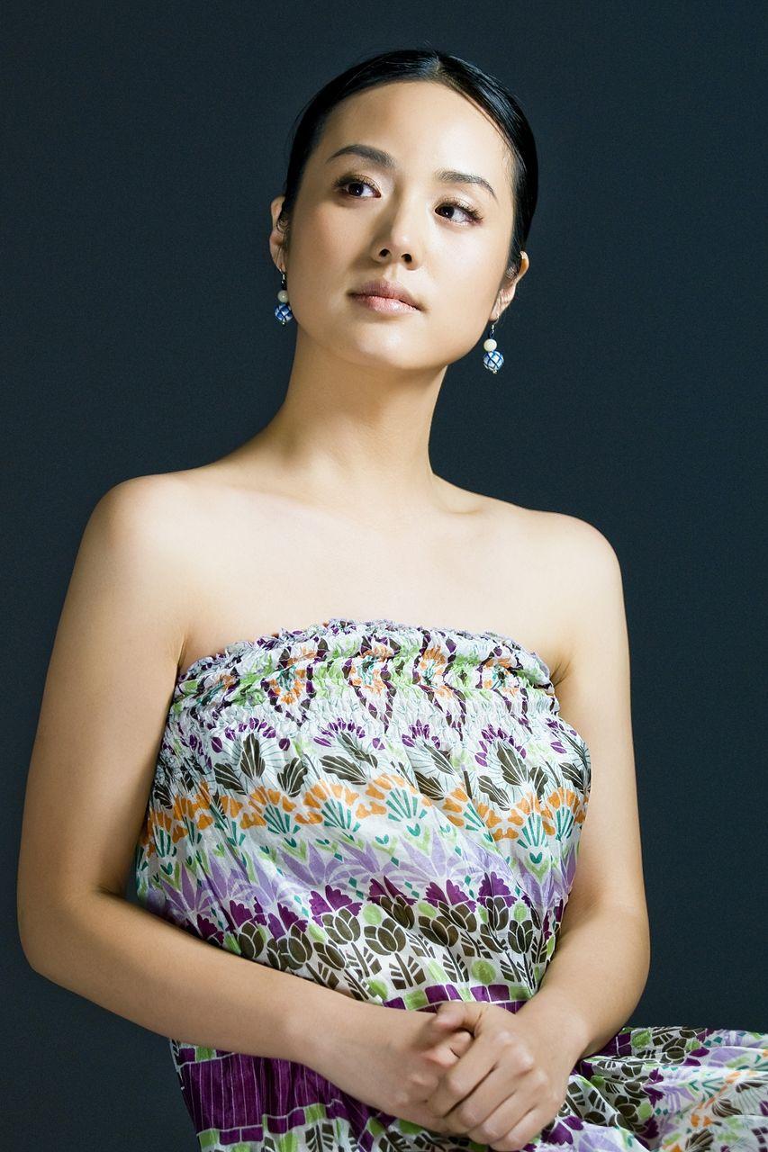 陕西省汉中市著名古典音乐家揭晓: 哈辉,1977年生于陕西汉中,毕业于