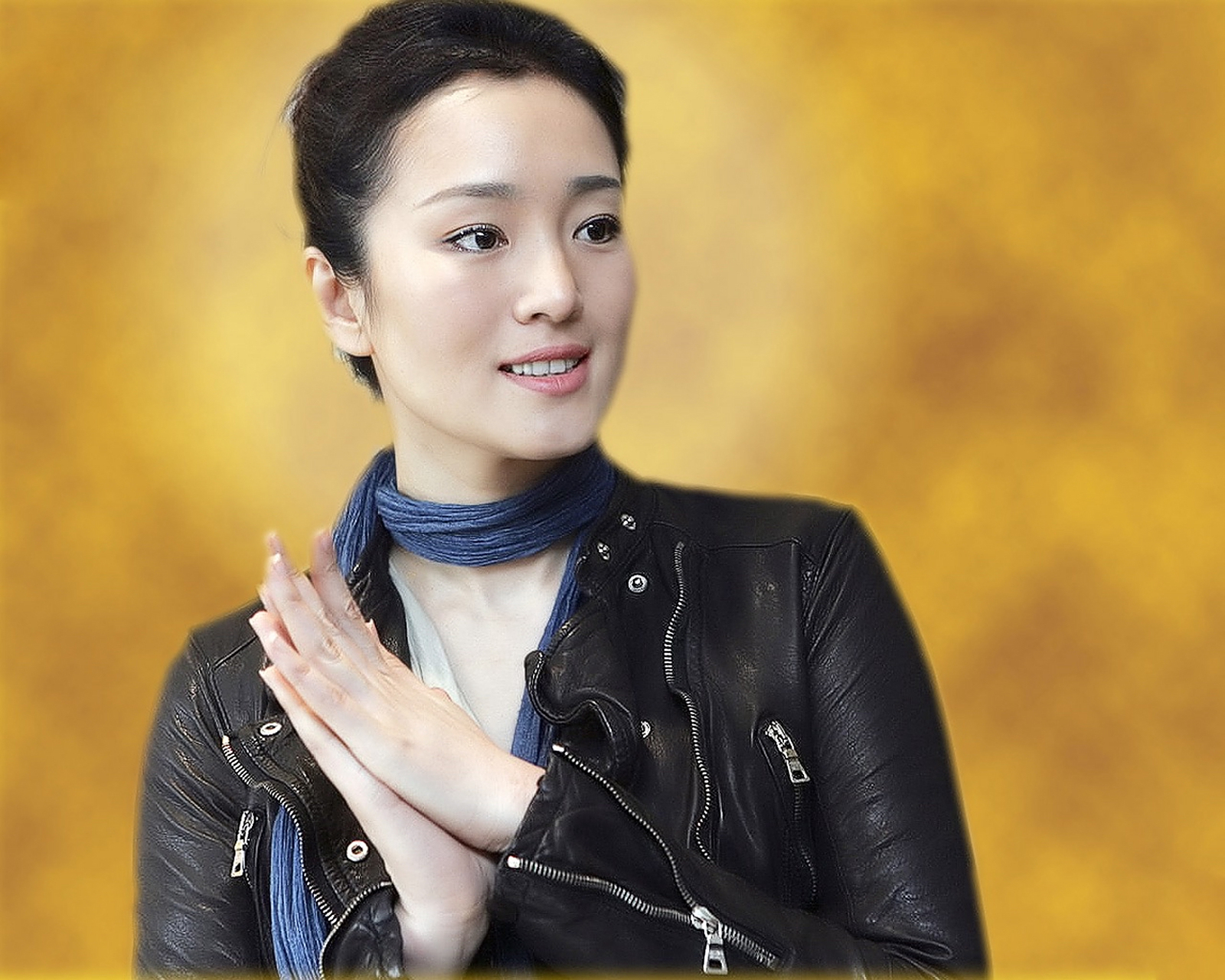 与导演张艺谋的8年恋情无疾而终,两人虽然深爱彼此