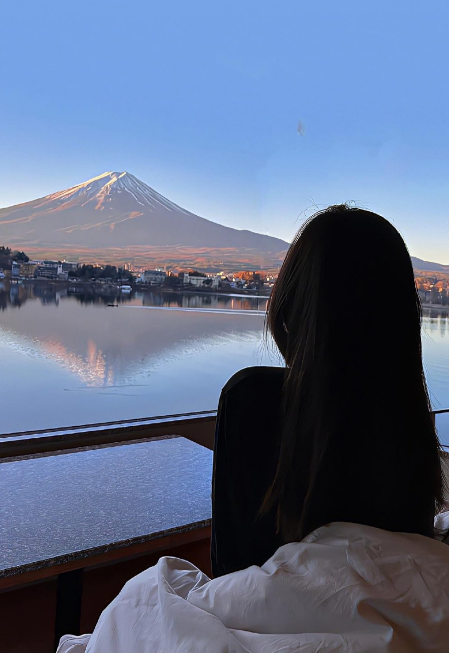 氛围感背影女生壁纸 #优质作者榜