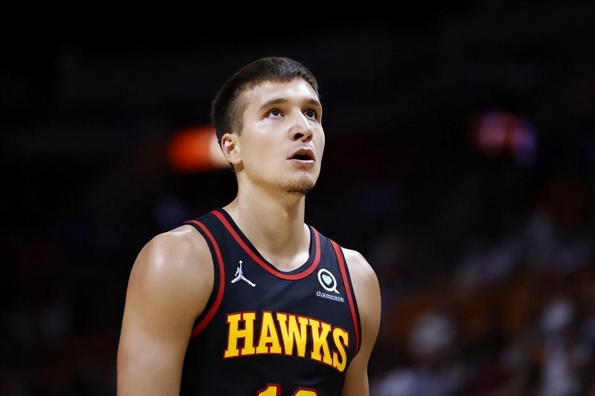 据报道,森林狼目前对老鹰后卫博格丹-博格达诺维奇产生兴趣.