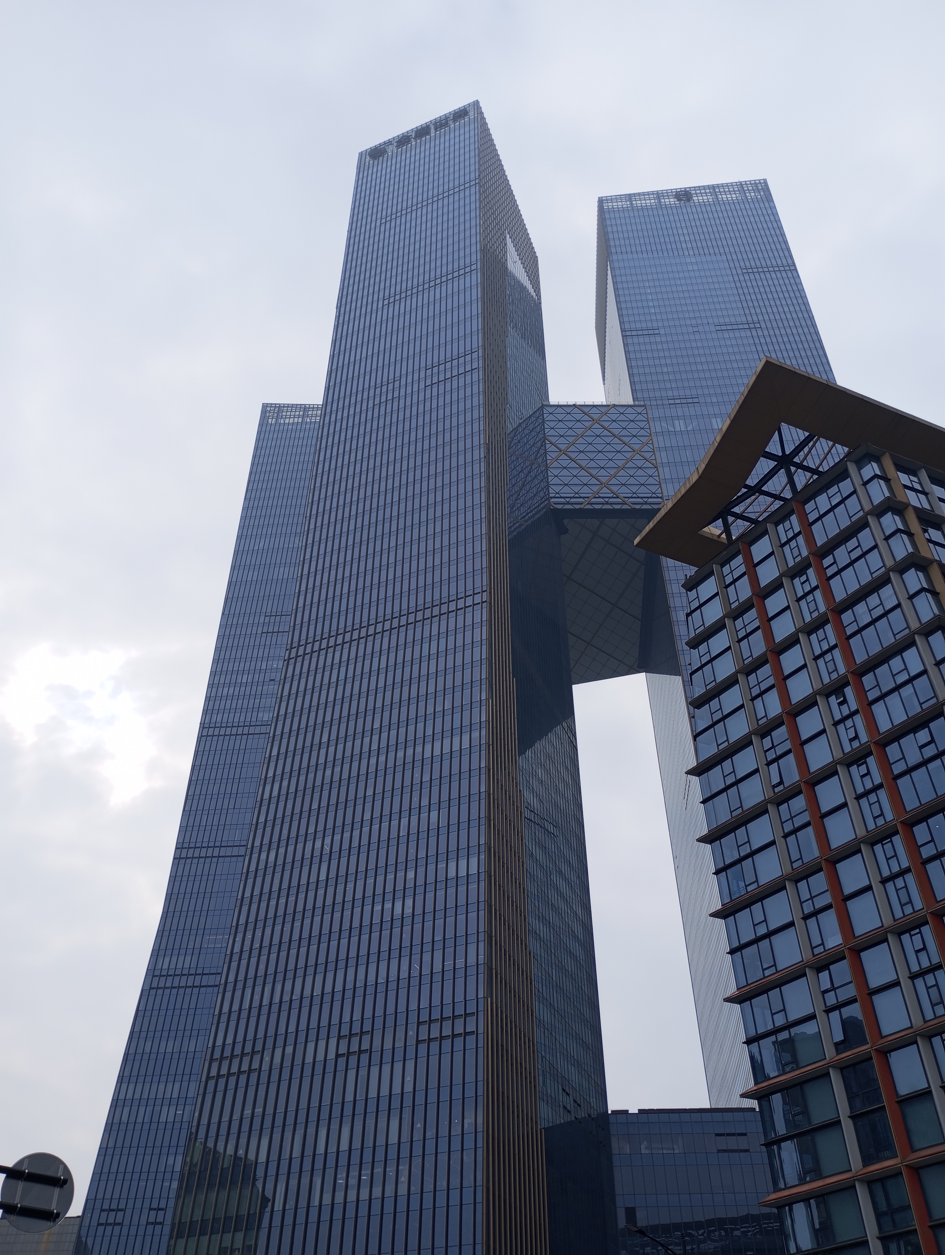 小员工指导,想在我头上作威作福,真是让人无语