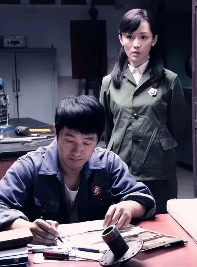 《工人大院》首播于2013年,讲述了上世纪五六十年代大院子女们的爱恨