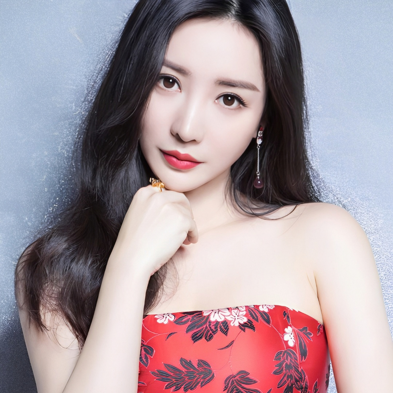 喜欢的明星头像有很多,为什么喜欢这一组呢?