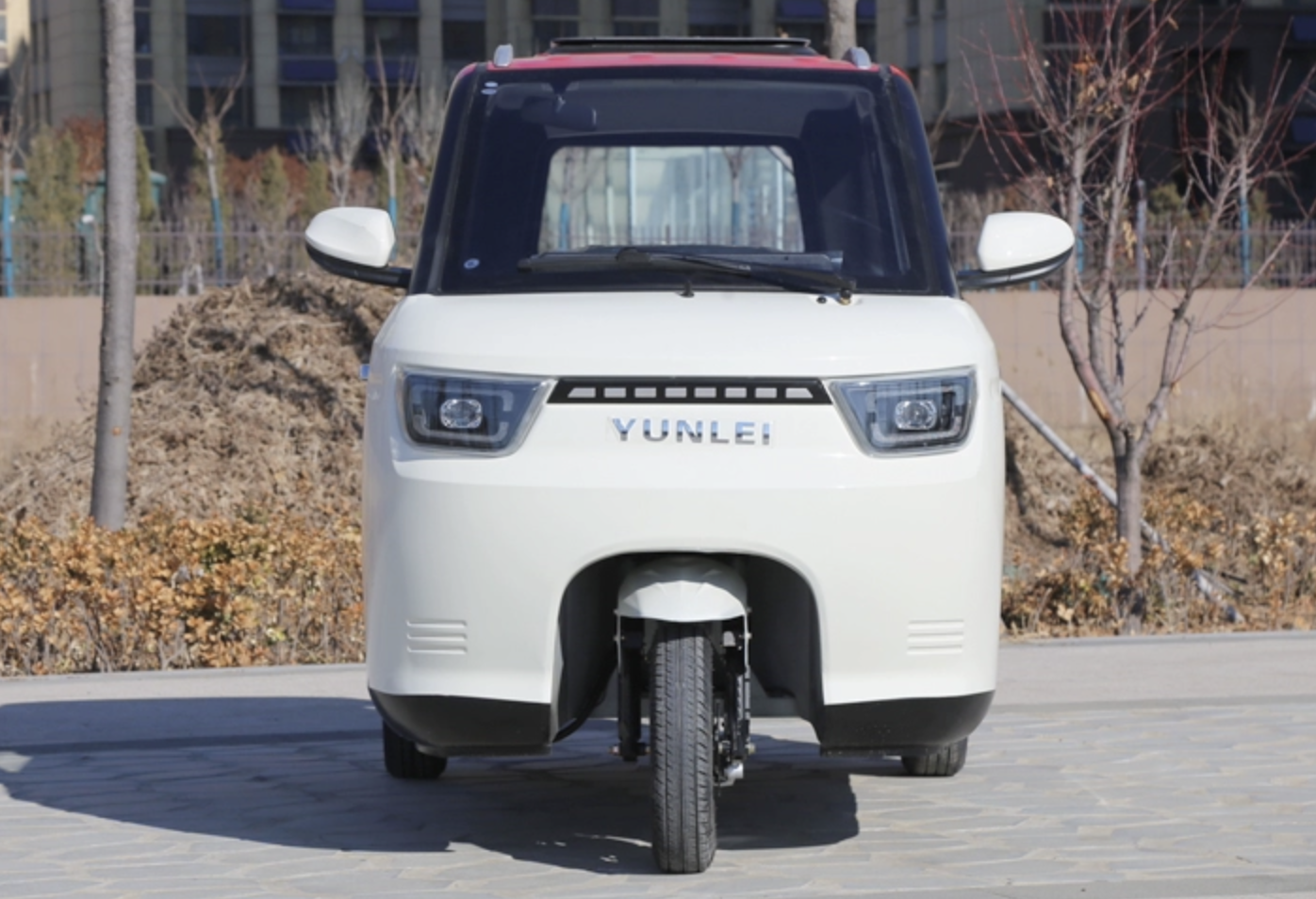 2款全新三轮电轿亮相,最远续航150公里,有大证,上路不怕查!