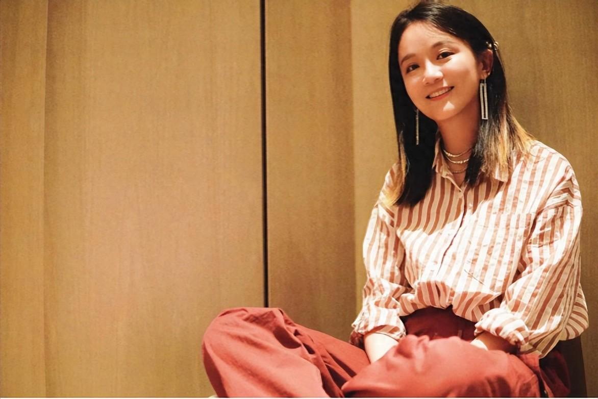 元老级陌陌主播人气如昨原创歌手丹丹来了歌颂生活