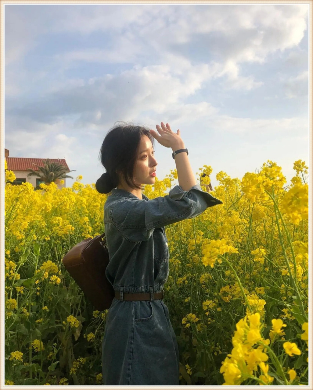 跟花拍照姿势合集  天晴的时候 我拉上朋友一起去踏青啦93 拍照时要