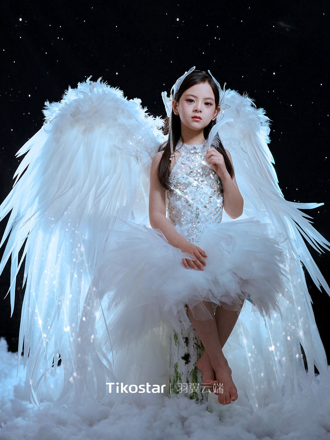 逆光而来仿佛坠落人间的小天使