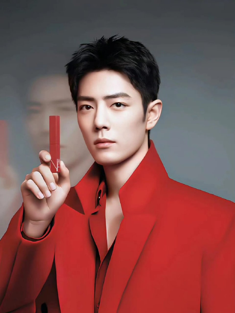 肖战|战神的时尚实力毋庸置疑  肖战的高奢品牌汇总:  gucci:肖战是该