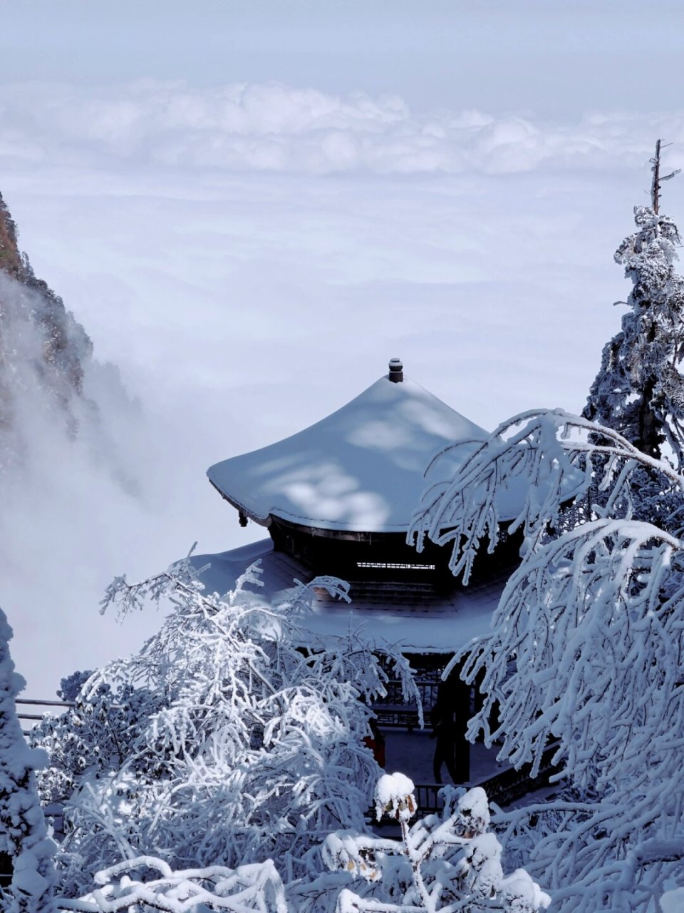 瓦屋山山顶图片图片