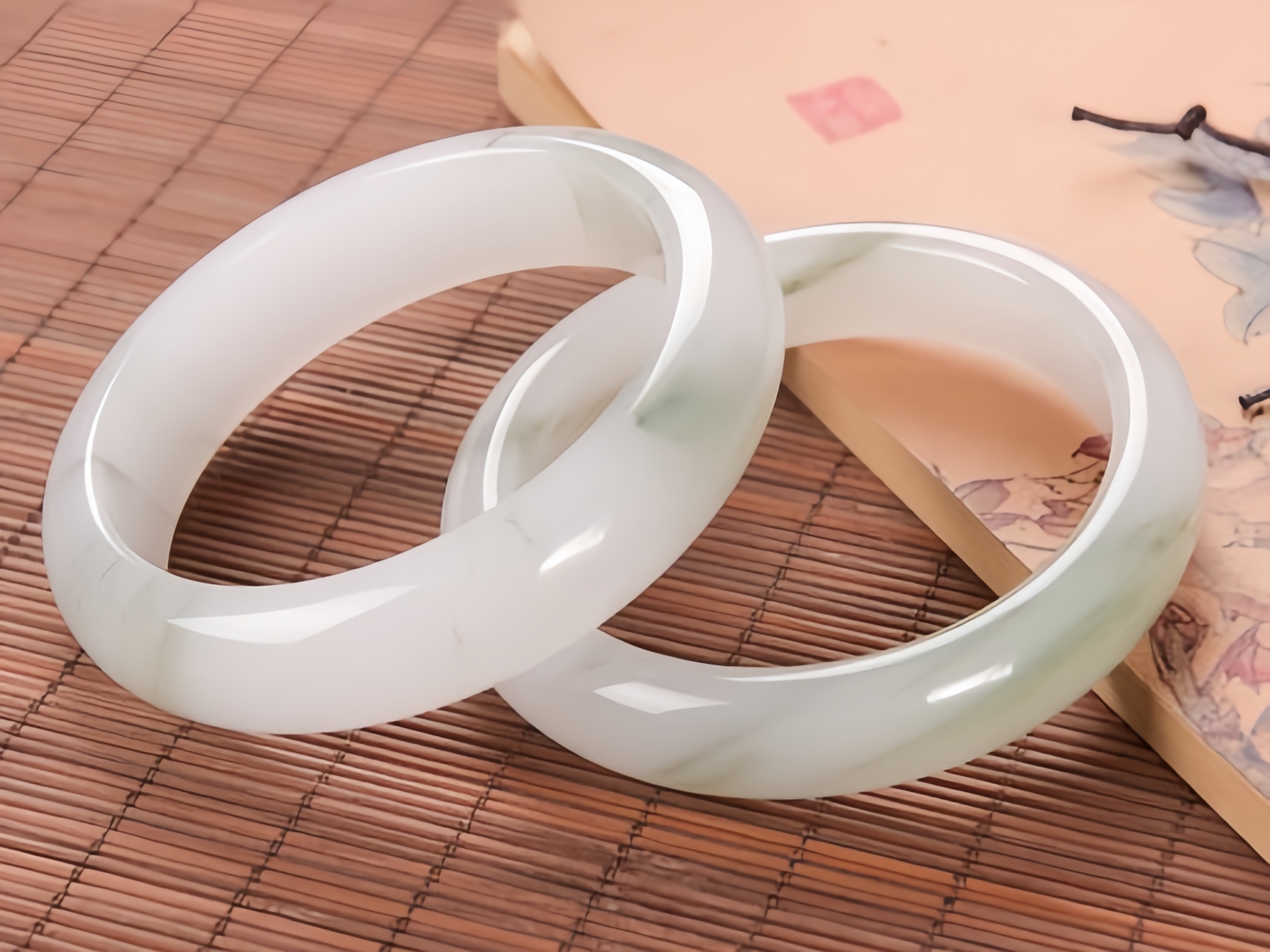 天山翠手镯:传统与时尚的交汇点,展现你的独特品味!