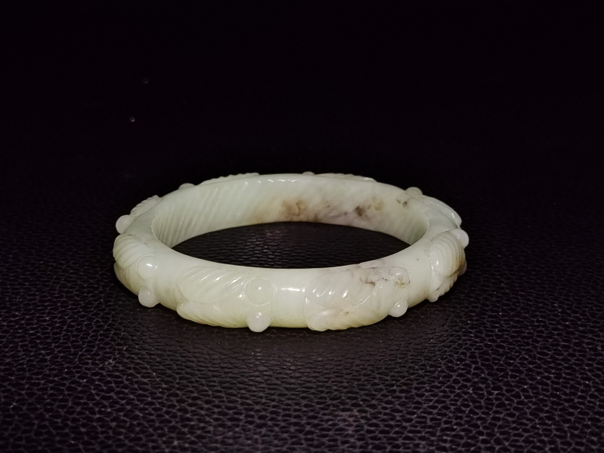 和田玉玉镯,尺寸60/11.6mm,重54.5克